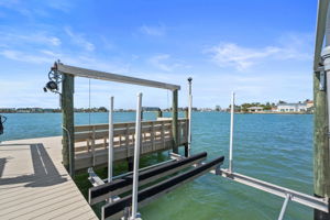 Dock - JMC02652