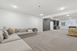  Photo 51