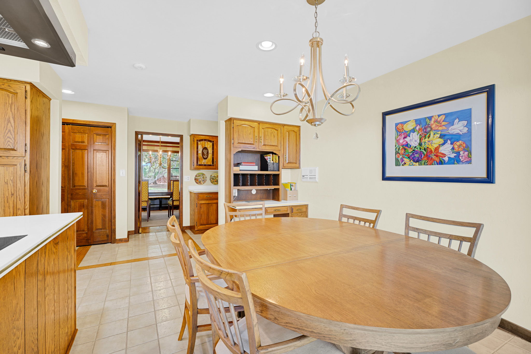 Eat-In Kitchen
