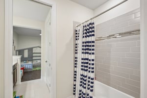 Sundrift Dr-S2104-031.jpg