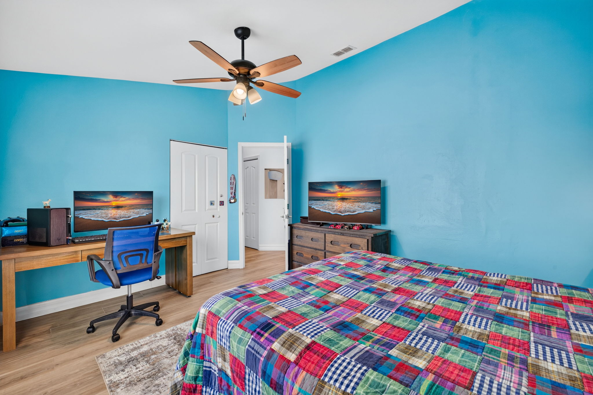 Guest Bedroom 2 - 2 of 2