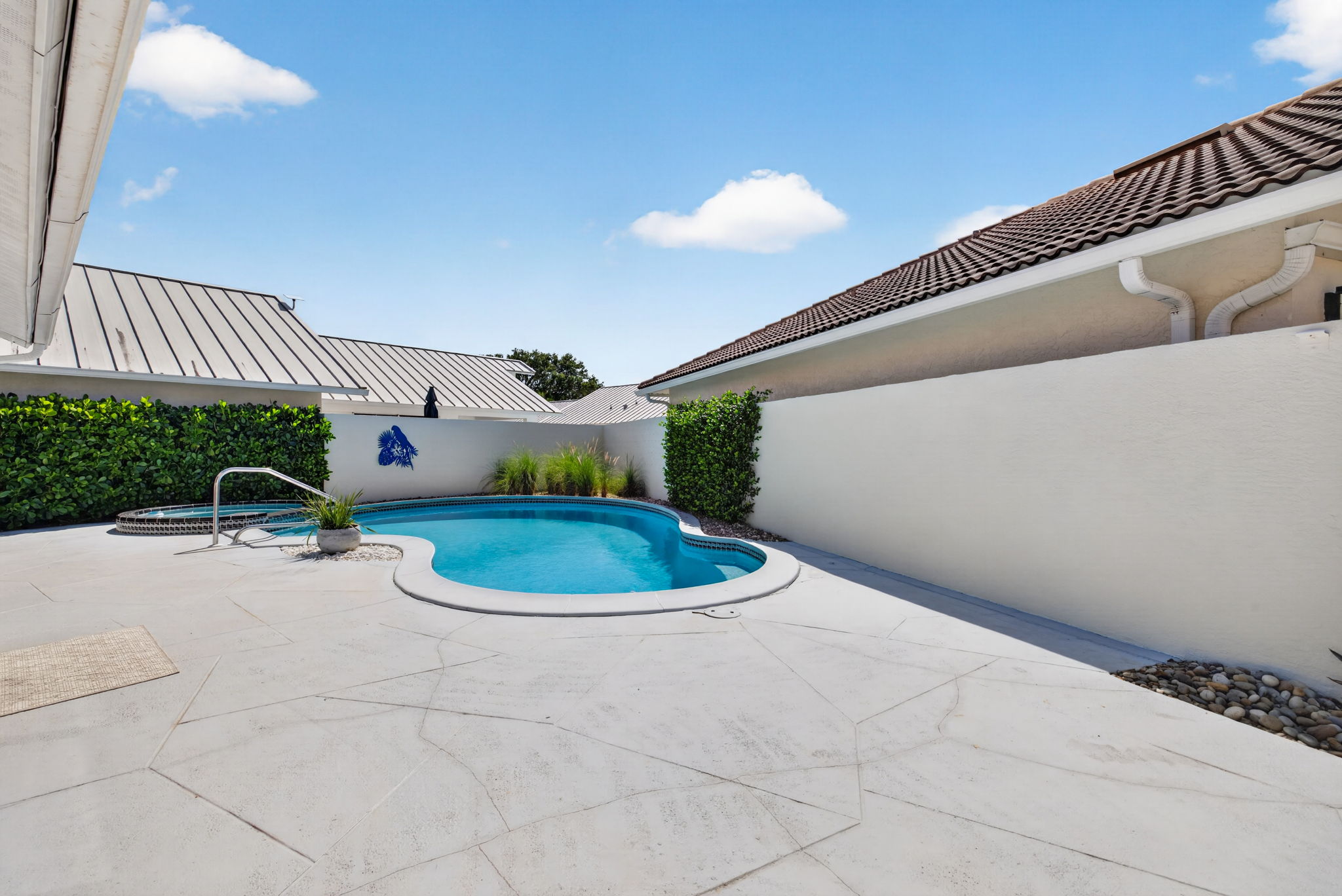 Pool 2 of 3