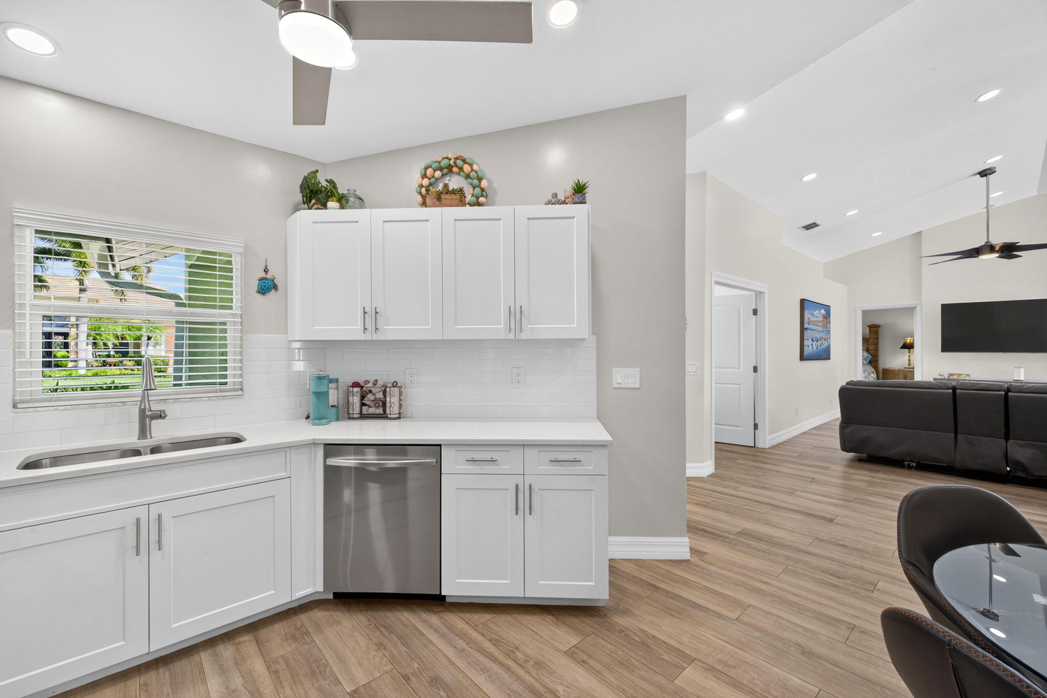 Kitchen 2 of 2