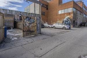  Photo 36