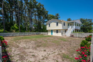 1106-Cardinal-St-Fenced-Yard