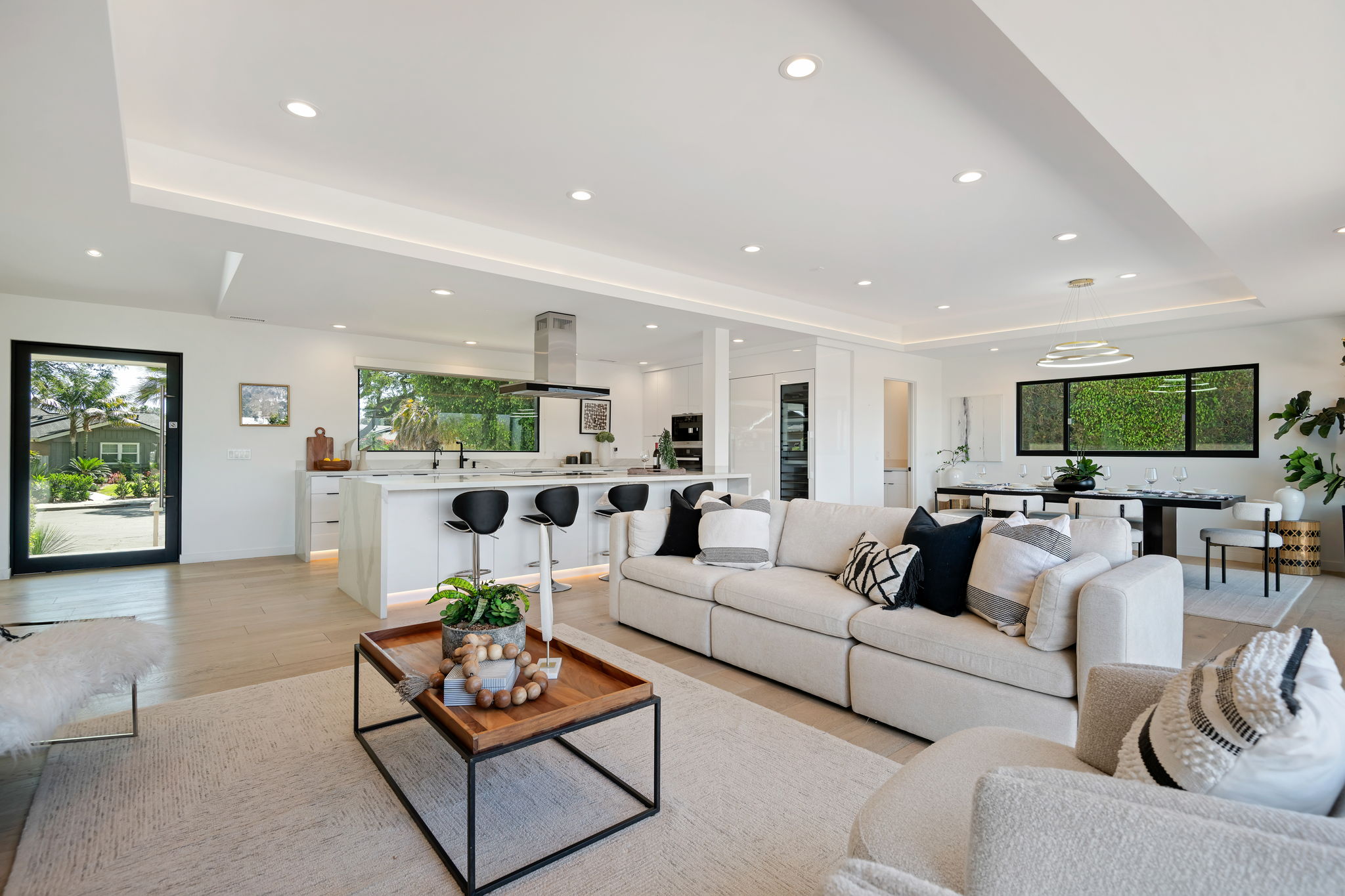 06-Living Room