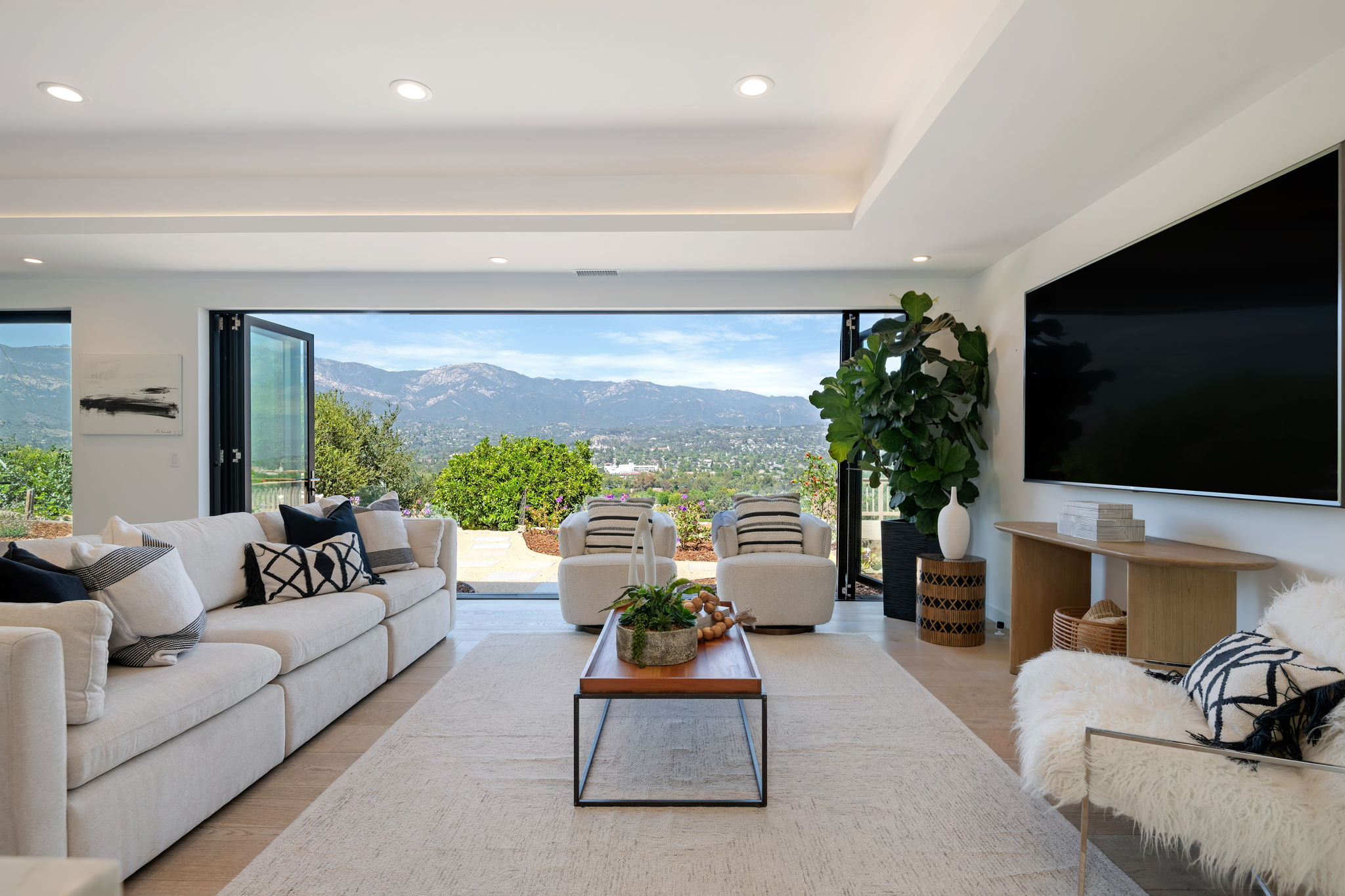 08-Living Room