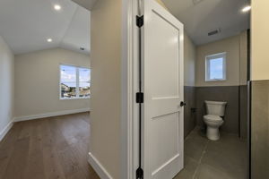  Photo 49