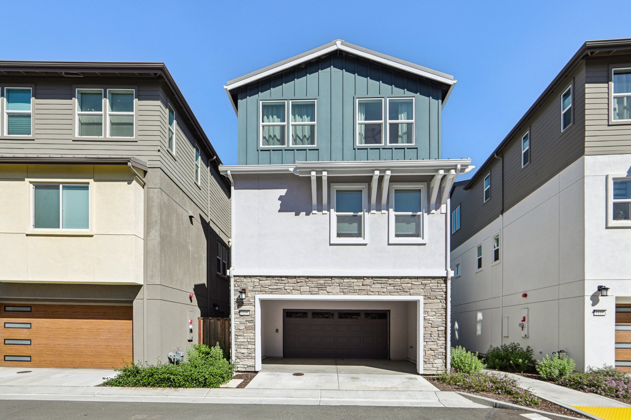 Mateo Miller Cir-S0404-039.jpg