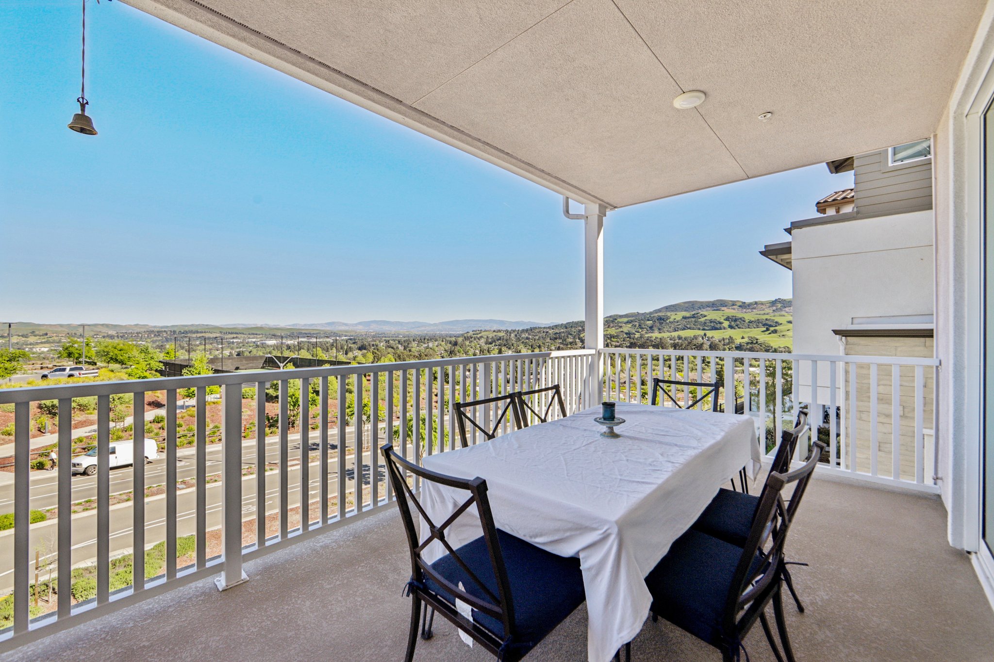 Mateo Miller Cir-S0404-041.jpg