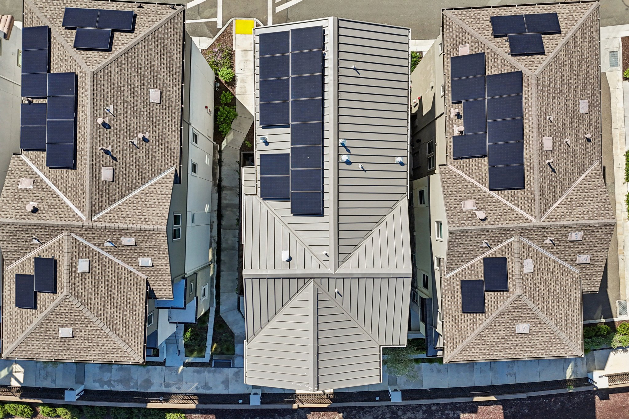 Mateo Miller Cir-S0404-051.jpg