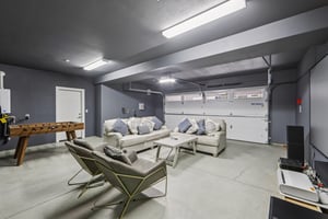 Mateo Miller Cir-S0404-035.jpg