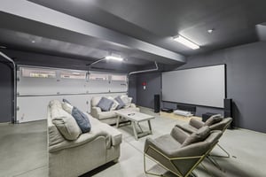 Mateo Miller Cir-S0404-036.jpg