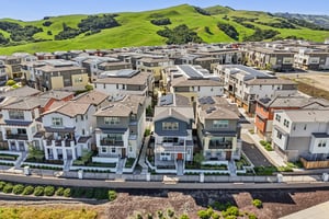 Mateo Miller Cir-S0404-044.jpg