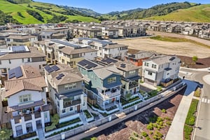 Mateo Miller Cir-S0404-050.jpg