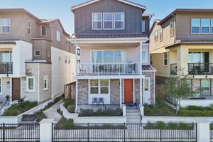 Mateo Miller Cir-S1504-001.jpg