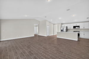 Living Room 3 of 5