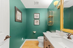  Photo 40