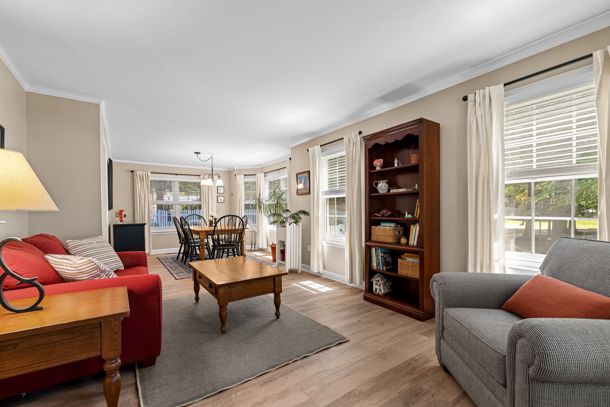 Living Room/Dining Room