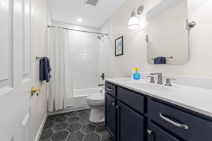 Bathroom - Upper Level Hallway (Renovated 2025)