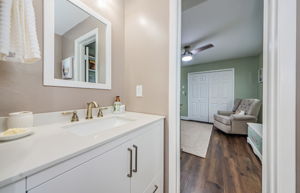 Jack and Jill Bathroom 3b