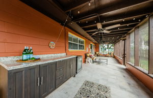 Lanai 1