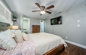 Master Bedroom 1c