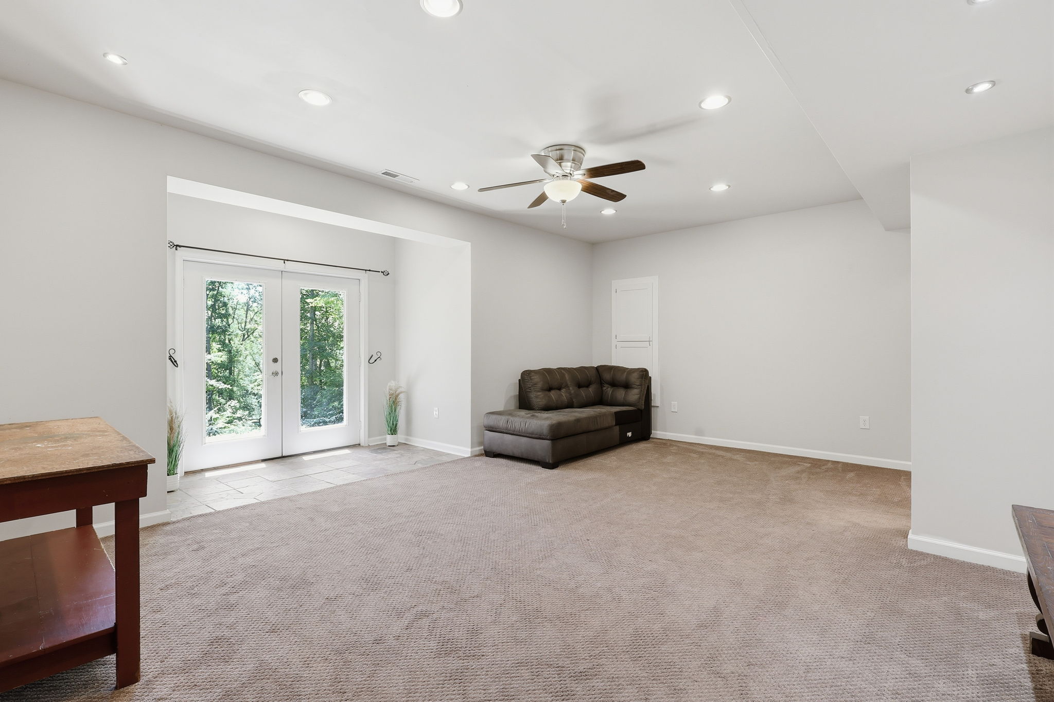 Basement Family Room with Walk-out