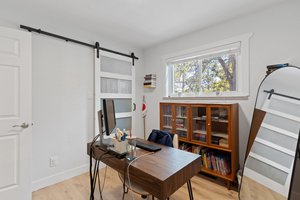 Bedroom/Office