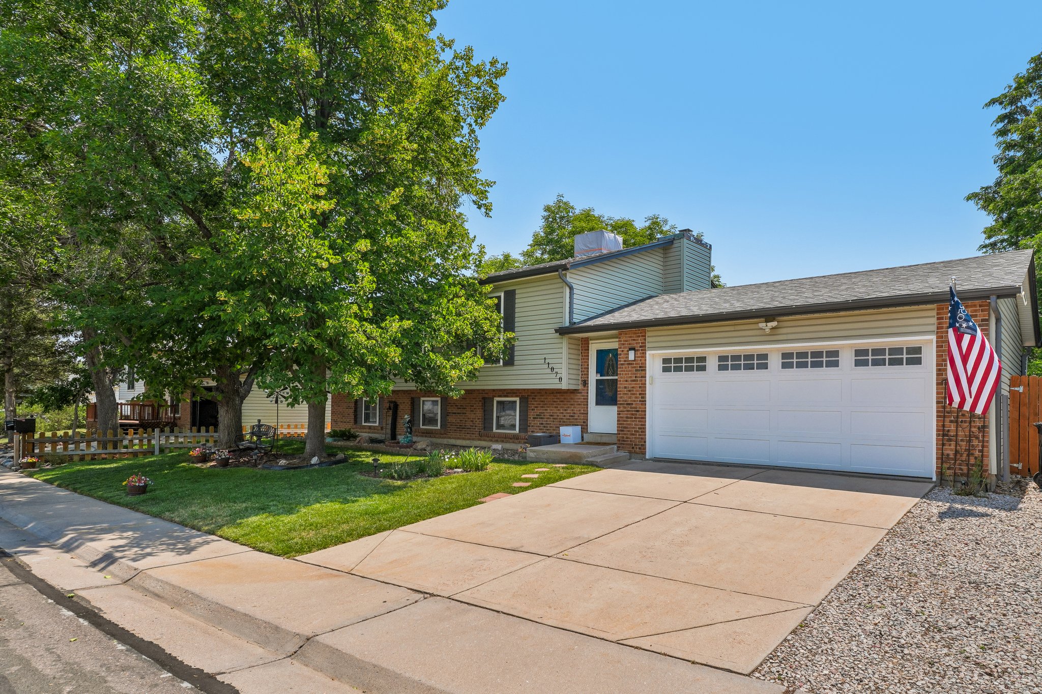 Eudora Cir-S0207-002.jpg