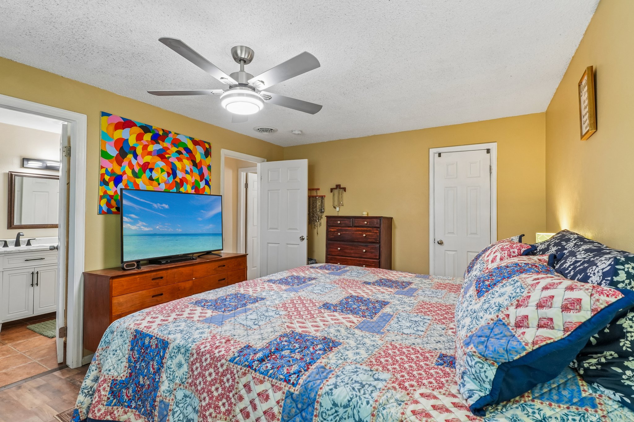 Eudora Cir-S0207-030.jpg