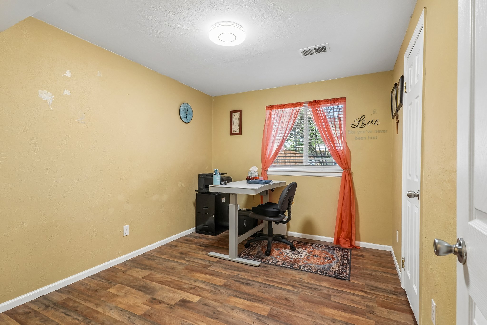 Eudora Cir-S0207-035.jpg