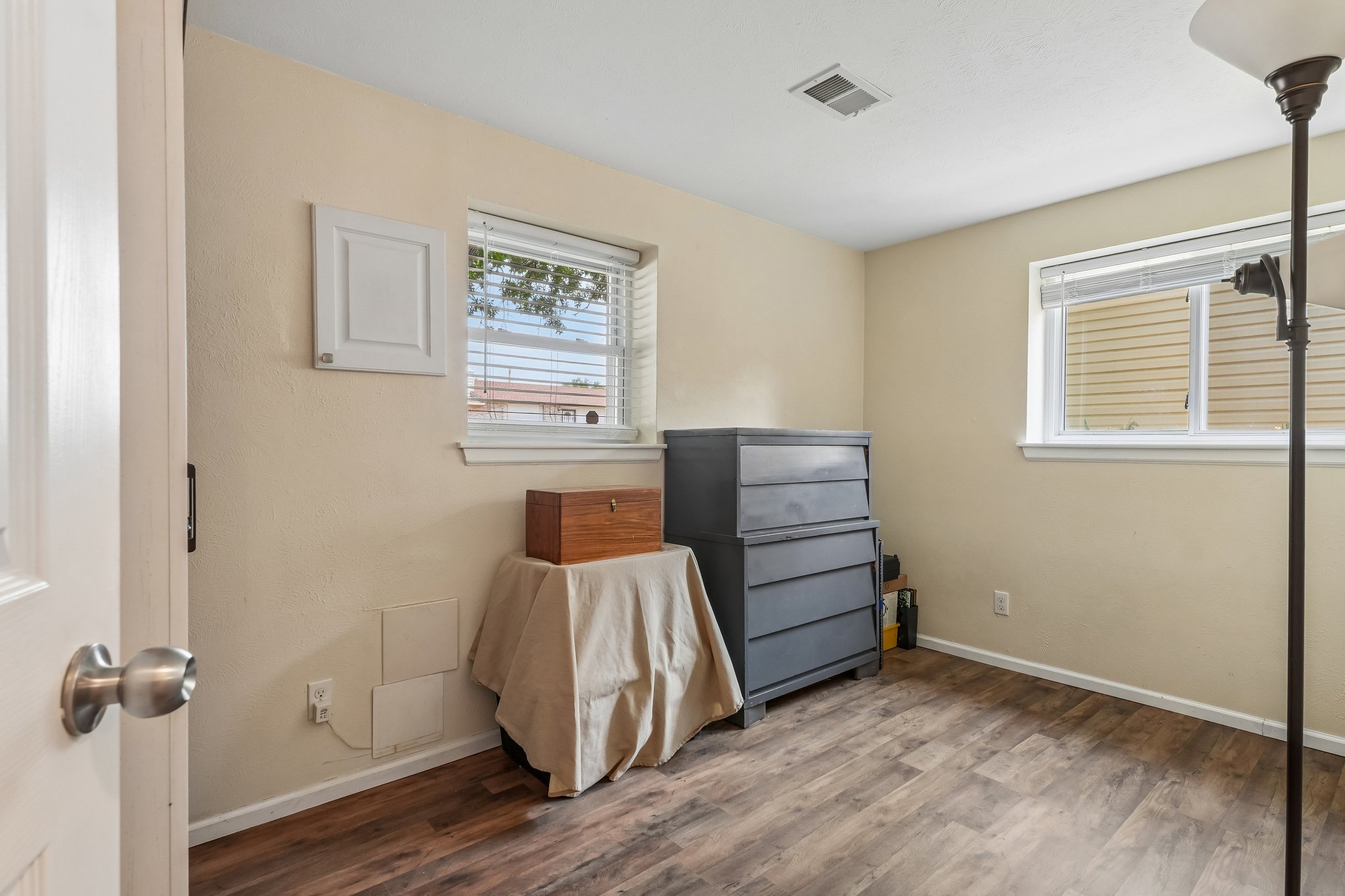 Eudora Cir-S0207-037.jpg