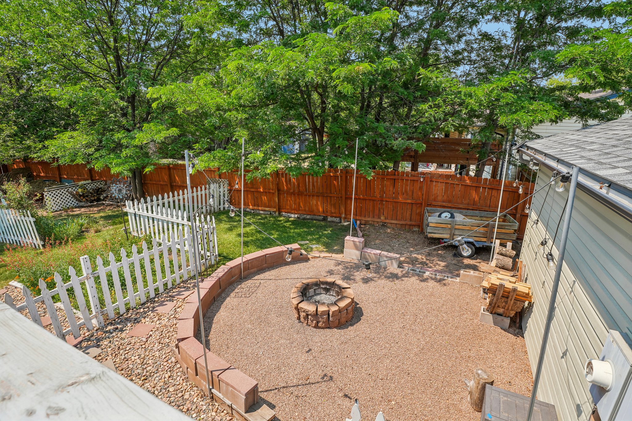 Eudora Cir-S0207-043.jpg