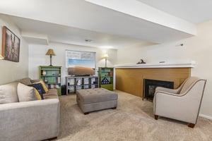 Eudora Cir-S0207-010.jpg