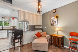 Eudora Cir-S0207-017.jpg