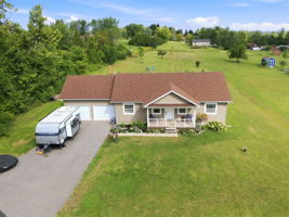  Photo 0
