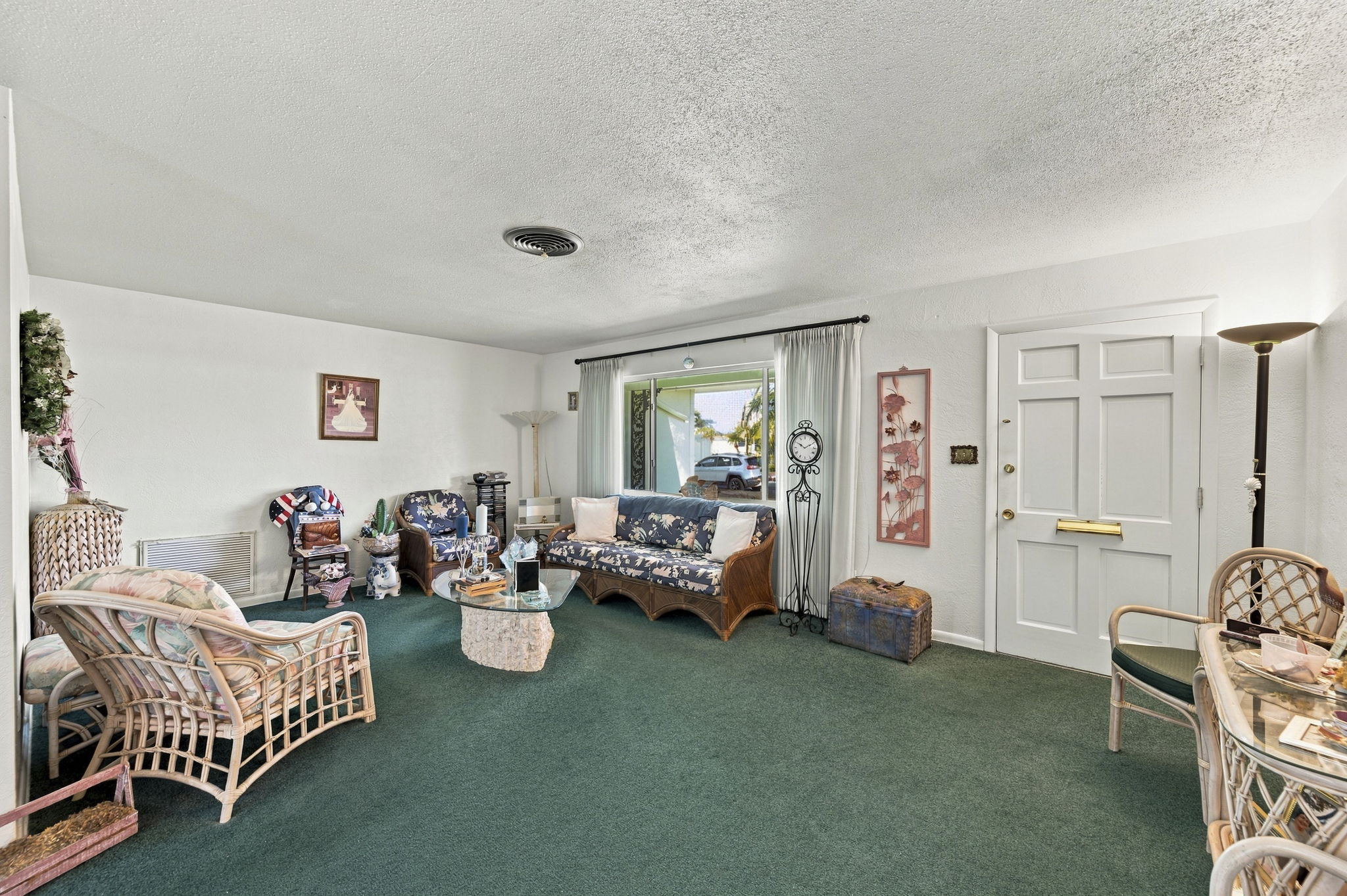 Interiors (10)