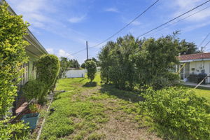 Rear Exteriors (5)