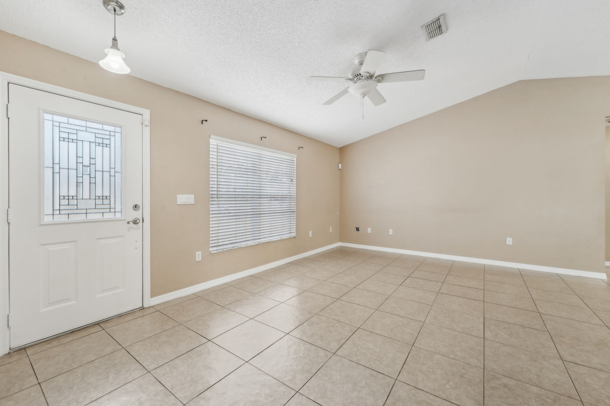 Addison St-006