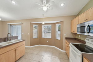 Addison St-016