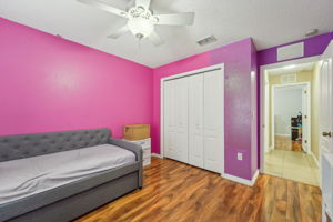 Addison St-019
