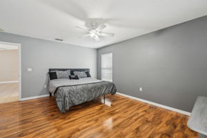Addison St-029