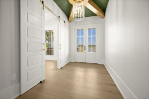  Photo 0