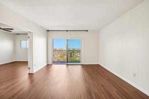 Camino Real 510-S2804-006.jpg