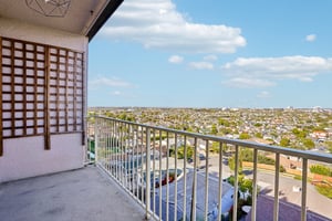 Camino Real 510-S2804-028.jpg