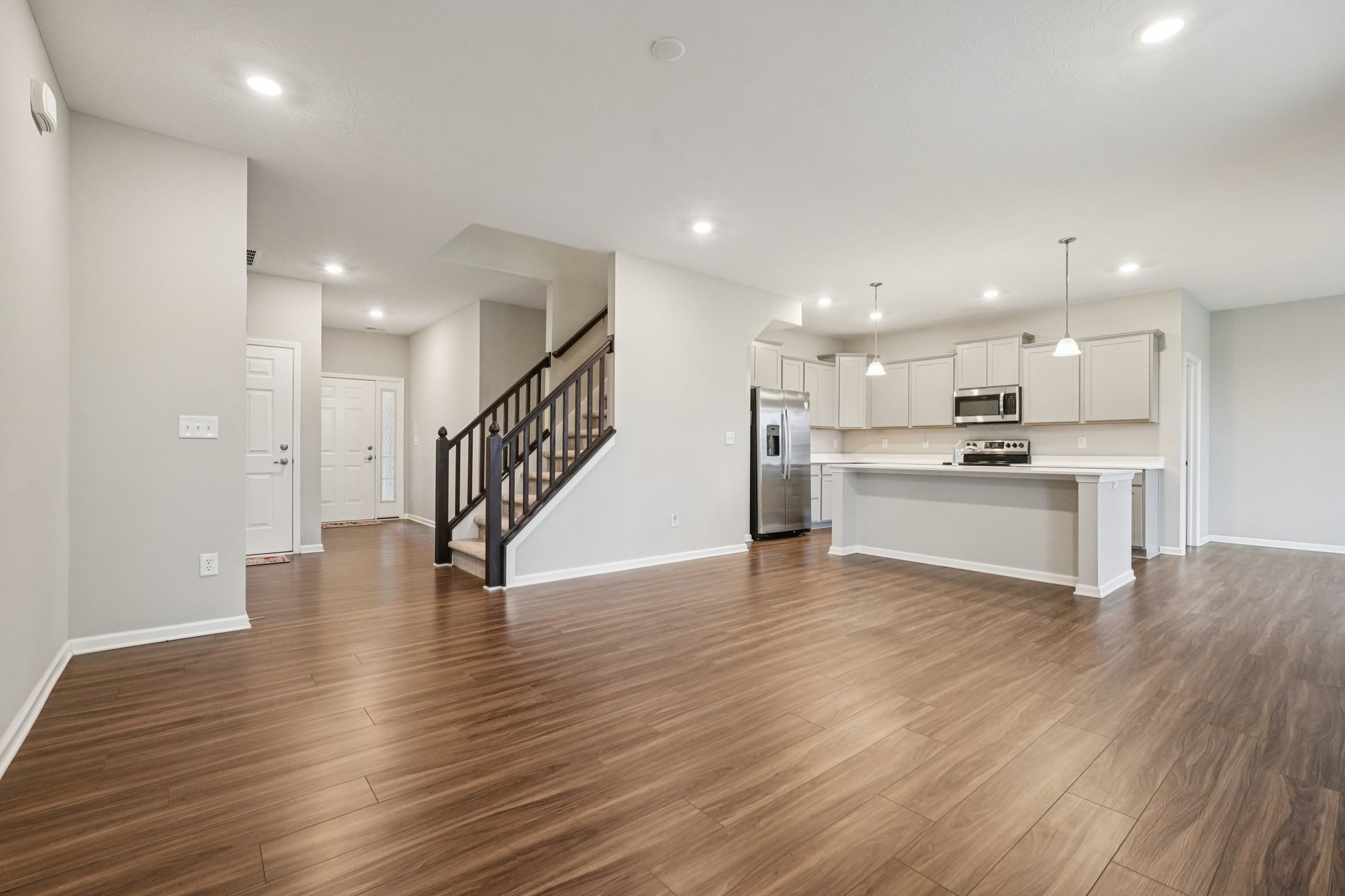 Cortland Ln-S1101-010.jpg