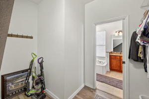  Photo 31
