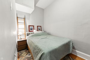 1108 N Wolcott Ave - 1_004