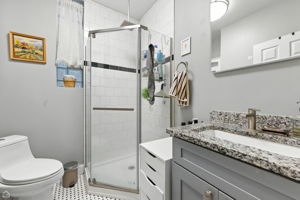 1108 N Wolcott Ave - 1_005